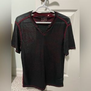 Guess T-shirt
